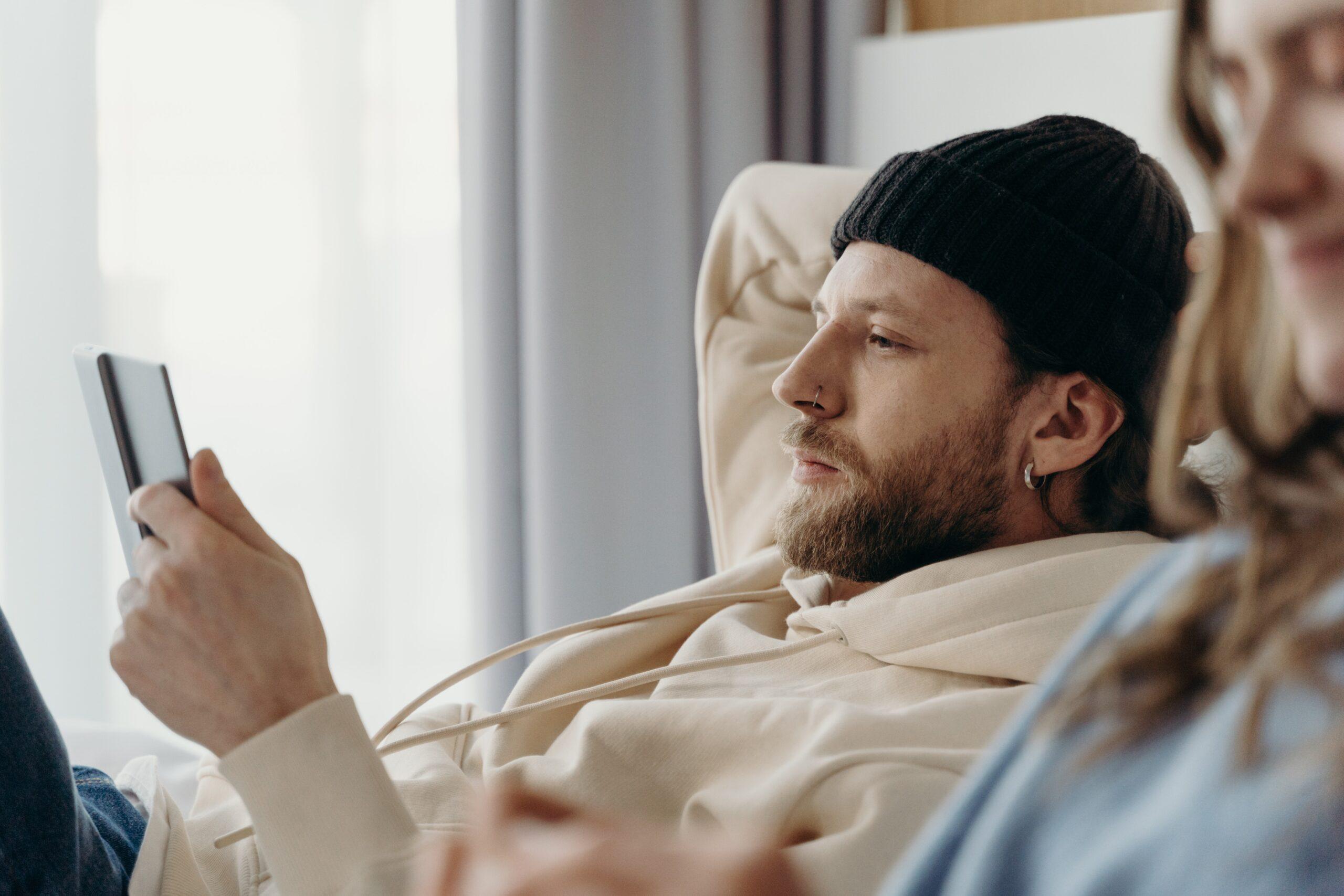 Knowledge takes up no space<br> in your home either:
the<br> Be Casa Essential blog
